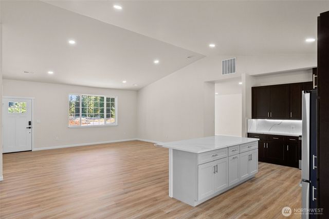 6123 186th Trail SW, Rochester, WA 98579