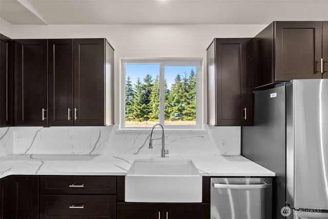 6123 186th Trail SW, Rochester, WA 98579