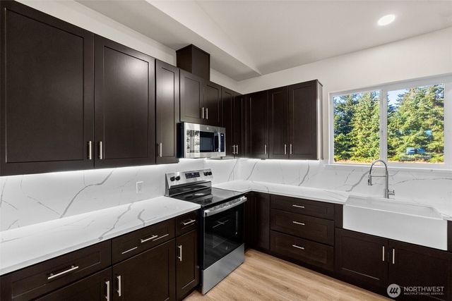 6123 186th Trail SW, Rochester, WA 98579