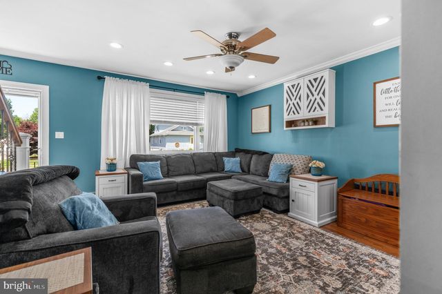 630 CHARLES ST, Mount Ephraim, NJ 08059
