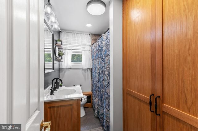 630 CHARLES ST, Mount Ephraim, NJ 08059