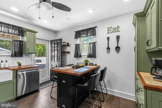 630 CHARLES ST, Mount Ephraim, NJ 08059