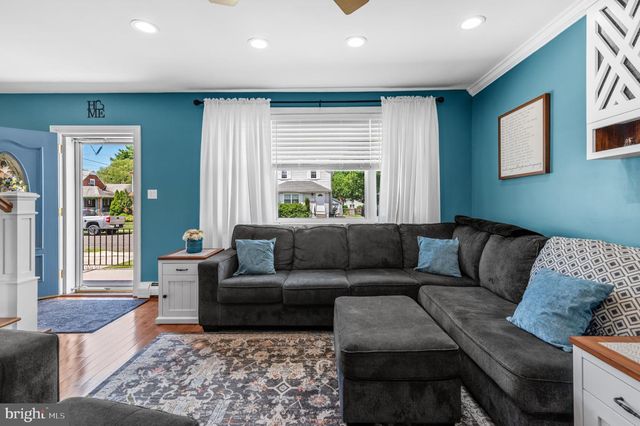630 CHARLES ST, Mount Ephraim, NJ 08059