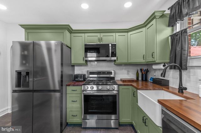 630 CHARLES ST, Mount Ephraim, NJ 08059