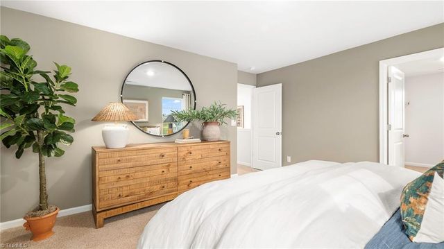622 Beechwood Circle, Thomasville, NC 27360