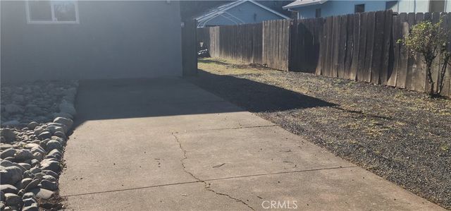 977 Sarah, Chico, CA 95926