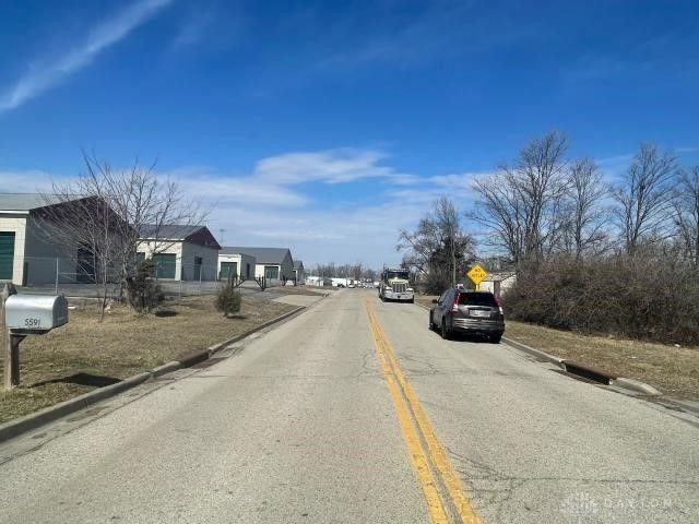 5586 Wadsworth Road, Dayton, OH 45414