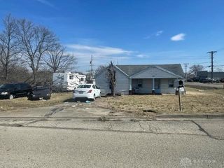 5586 Wadsworth Road, Dayton, OH 45414
