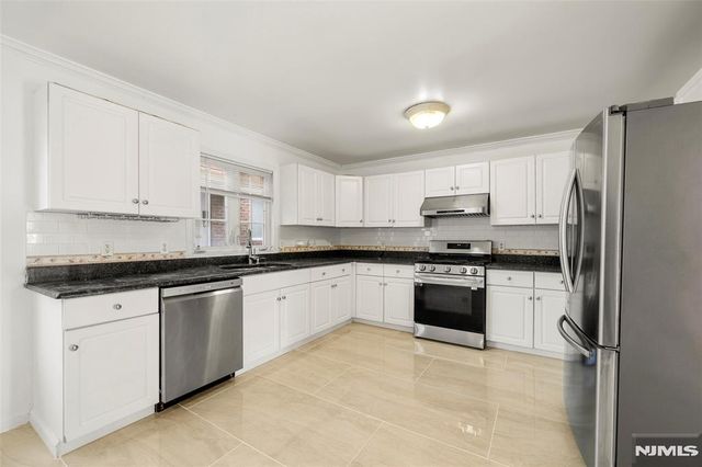 29 Prospect Street, Palisades Park, NJ 07650