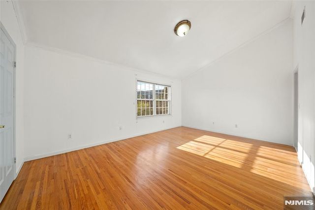 29 Prospect Street, Palisades Park, NJ 07650