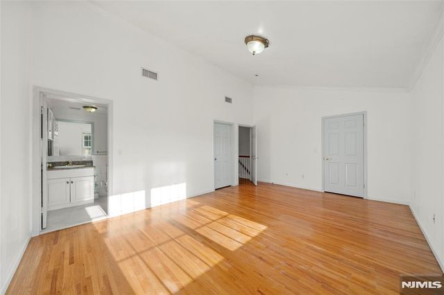 29 Prospect Street, Palisades Park, NJ 07650