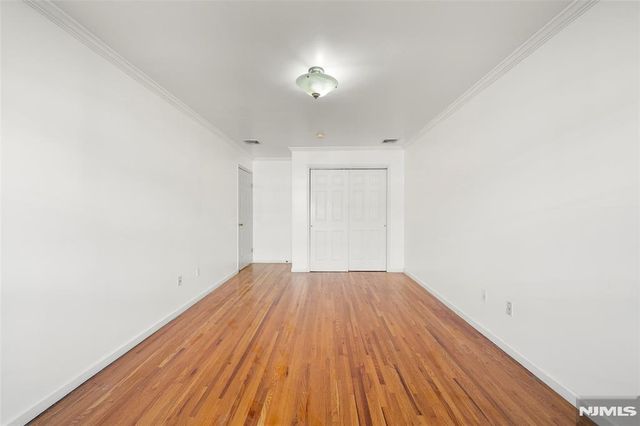 29 Prospect Street, Palisades Park, NJ 07650