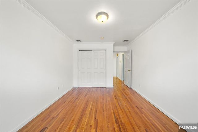 29 Prospect Street, Palisades Park, NJ 07650