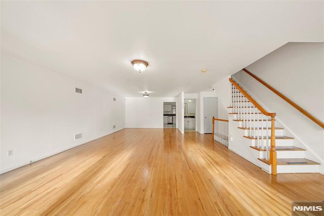 29 Prospect Street, Palisades Park, NJ 07650