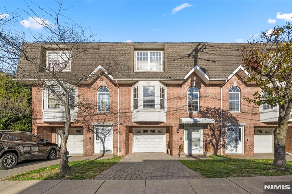 29 Prospect Street, Palisades Park, NJ 07650