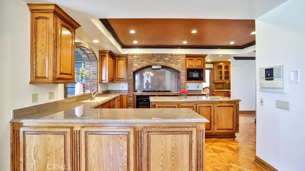 Image 15 of property listing at 25782 Highplains, Laguna Hills, CA 92653