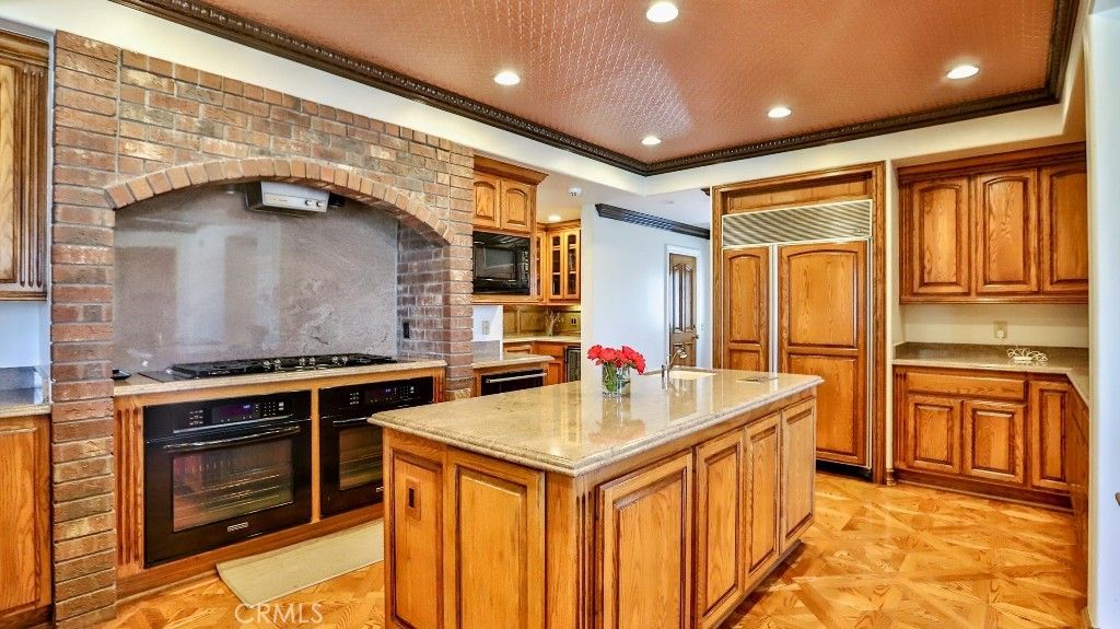 Image 18 of property listing at 25782 Highplains, Laguna Hills, CA 92653