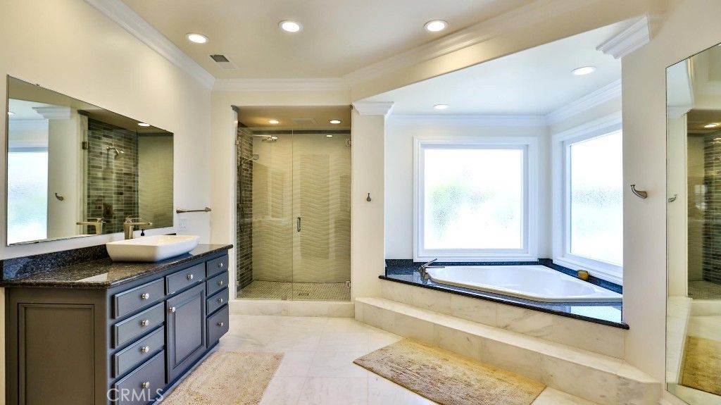 Image 34 of property listing at 25782 Highplains, Laguna Hills, CA 92653