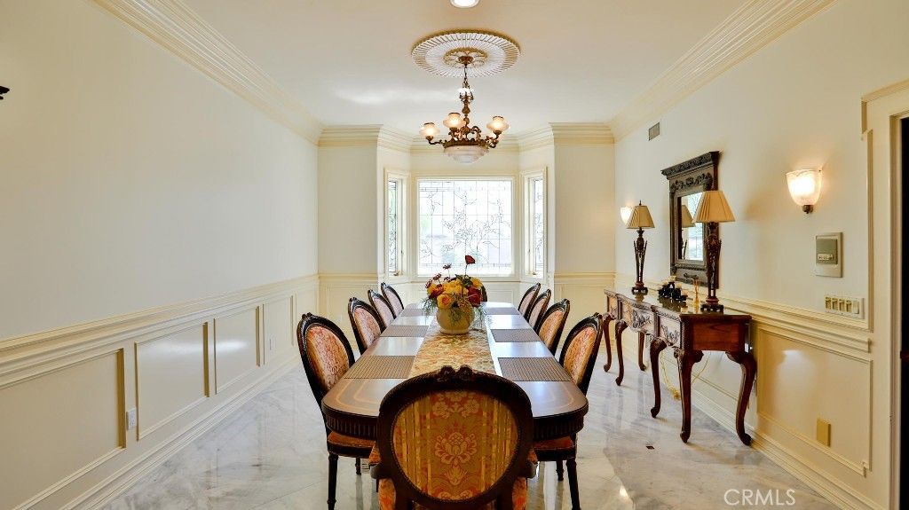 Image 9 of property listing at 25782 Highplains, Laguna Hills, CA 92653