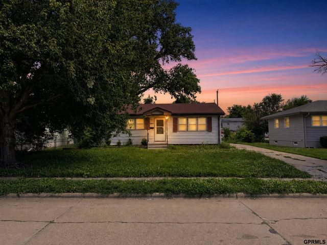 4864 Jaynes Street, Omaha, NE 68104