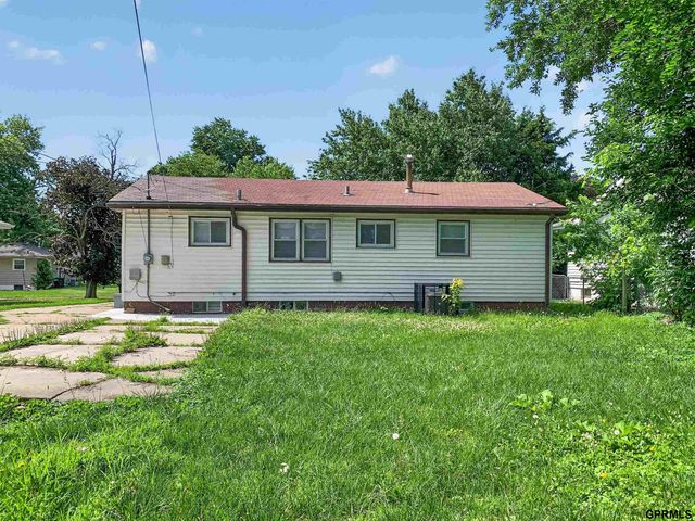 4864 Jaynes Street, Omaha, NE 68104