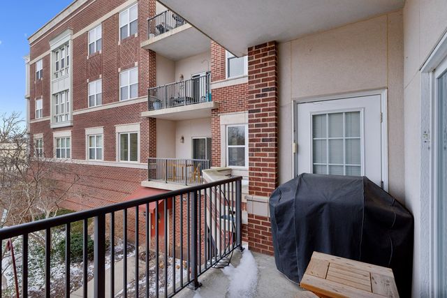 310 E Church Street 101, Libertyville, IL 60048