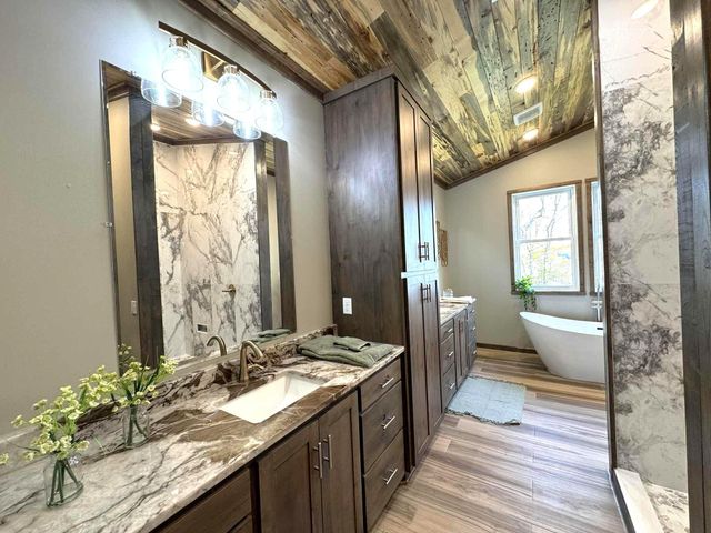 817 Sportsman Lane NE, Longville, MN 56655