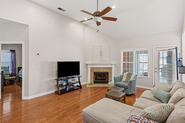 10496 ASHFARM WAY, Collierville, TN 38017