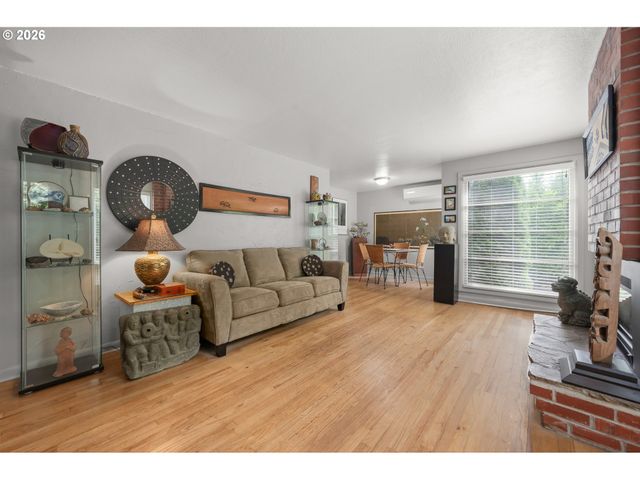 97 W 36TH Ave, Eugene, OR 97405