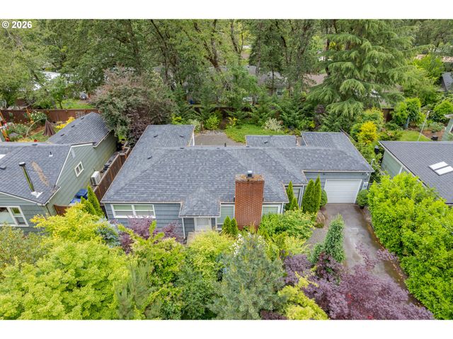 97 W 36TH Ave, Eugene, OR 97405