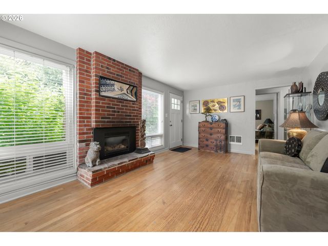 97 W 36TH Ave, Eugene, OR 97405