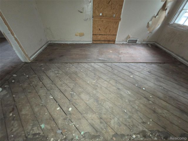 16808 Mendota Street, Detroit, MI 48221
