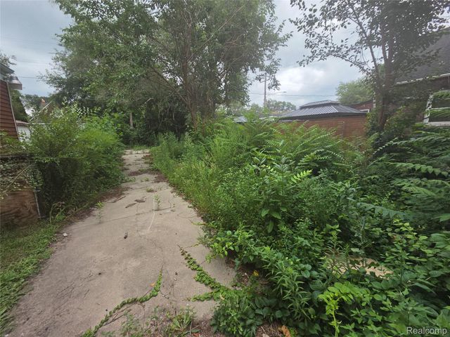 16808 Mendota Street, Detroit, MI 48221