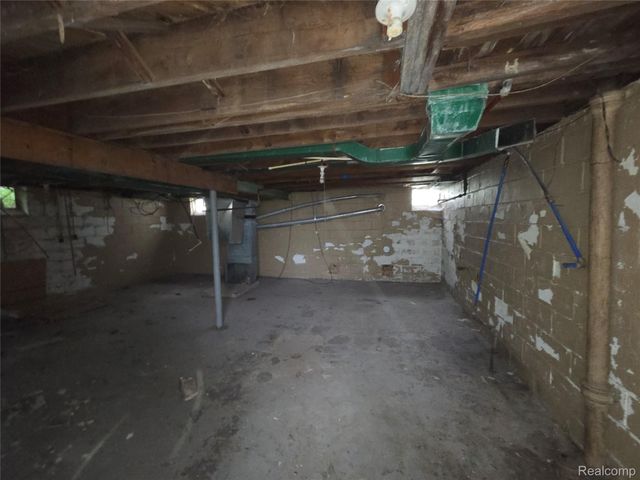 16808 Mendota Street, Detroit, MI 48221