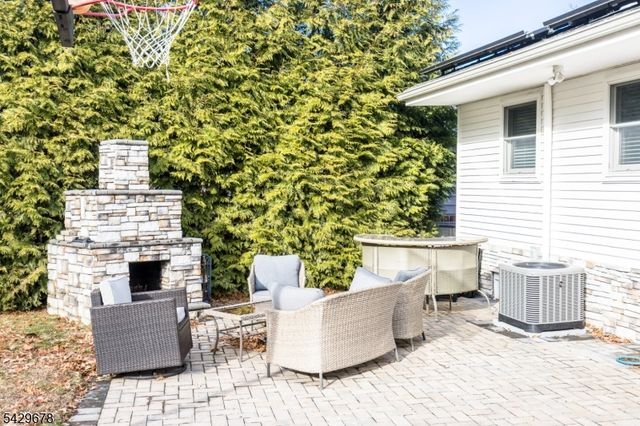 491 Eagle Rock Ave, Roseland Boro, NJ 07068