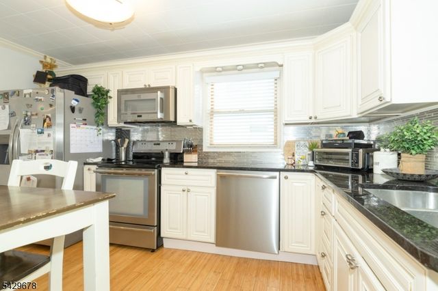 491 Eagle Rock Ave, Roseland Boro, NJ 07068