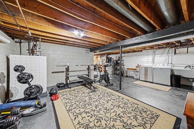 4450 Seidel Place, Saginaw Twp, MI 48638