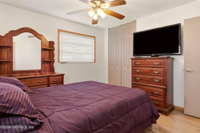 1927 MONTEAU Drive, Jacksonville, FL 32210