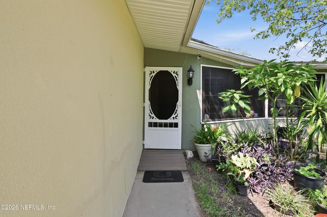 1927 MONTEAU Drive, Jacksonville, FL 32210