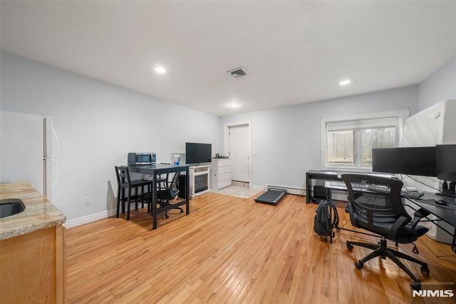 236 Columbus Avenue 3, Palisades Park, NJ 07650