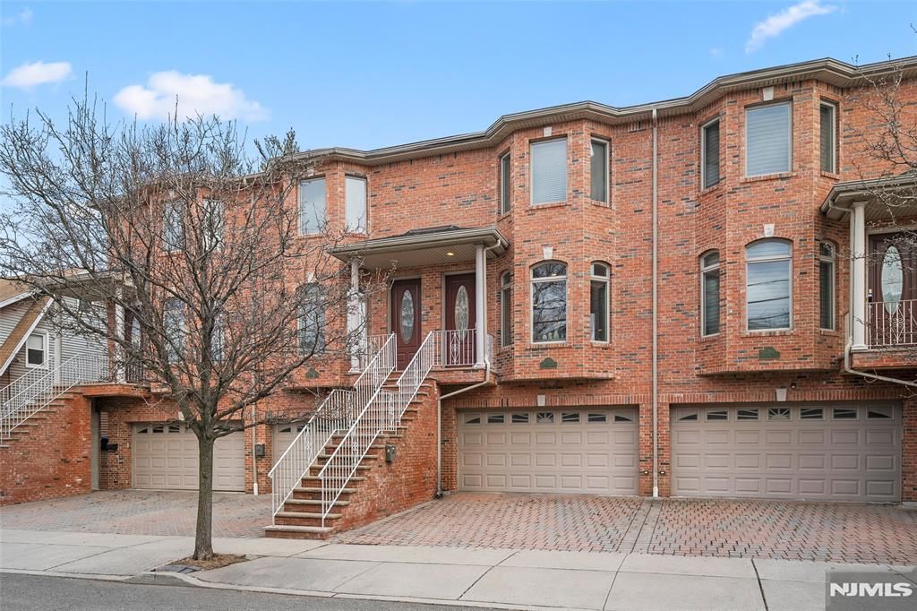 236 Columbus Avenue 3, Palisades Park, NJ 07650