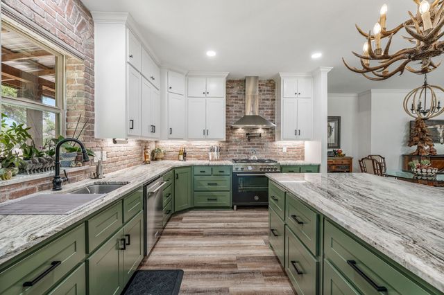 11900 Wind Hollow Court, Tolar, TX 76476