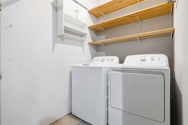12212 Brigadoon LN 151, Austin, TX 78727