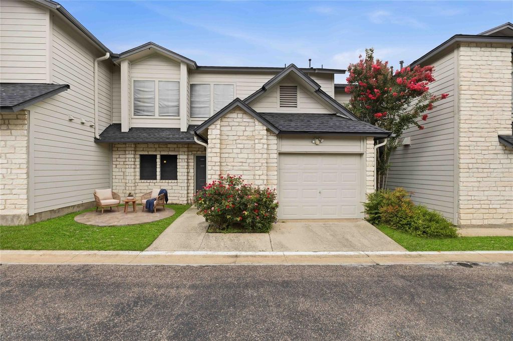 12212 Brigadoon LN 151, Austin, TX 78727