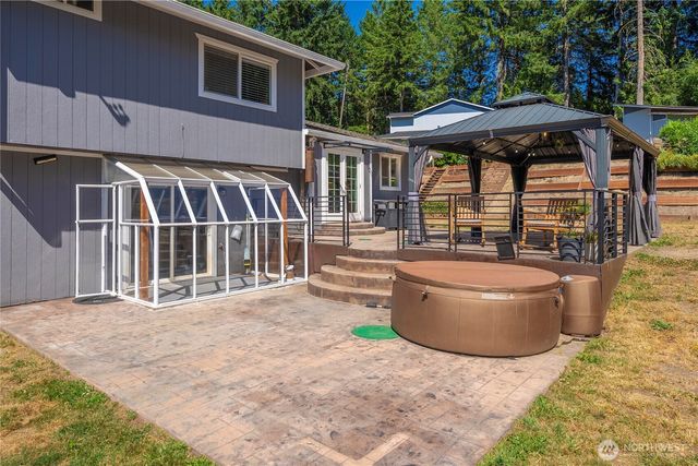 3288 NW Happy Hollow Lane, Silverdale, WA 98383