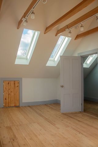 79 Readville 2, Boston, MA 02136