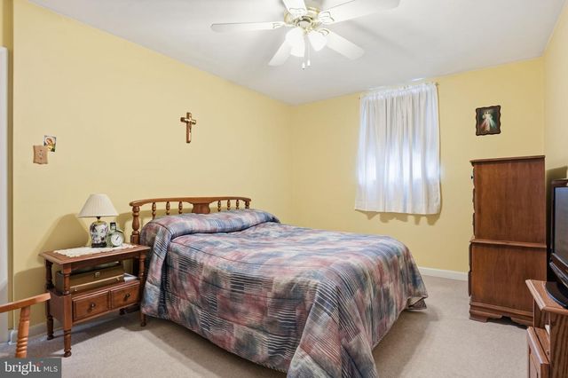 1027 GRIFFITH ST, Philadelphia, PA 19111