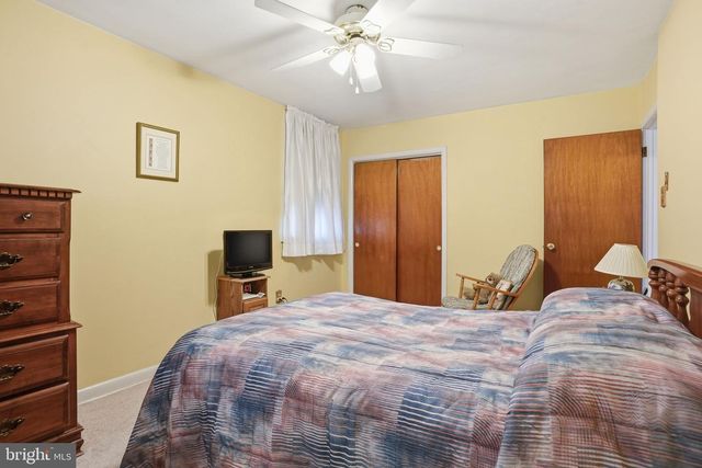 1027 GRIFFITH ST, Philadelphia, PA 19111