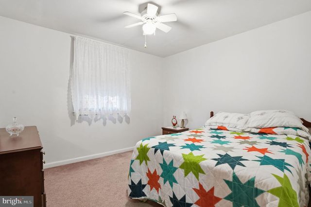 1027 GRIFFITH ST, Philadelphia, PA 19111