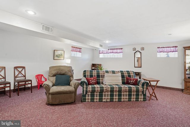 1027 GRIFFITH ST, Philadelphia, PA 19111